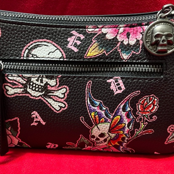 Ed Hardy Satchel Purse Covertible Tote to Crossbody Bag  New - Picture 4 of 10